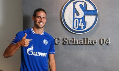 «Welcome El Gato»: Gonçalo Paciência recebe velho amigo no Schalke - TVI
