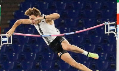 Atletismo: Duplantis bate recorde mundial e tira Sergey Bubka da lista - TVI