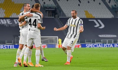 Liga italiana confirma que Juventus-Nápoles vai realizar-se - TVI