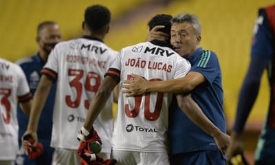 Com sete baixas por covid-19, Flamengo vence Barcelona SC - TVI