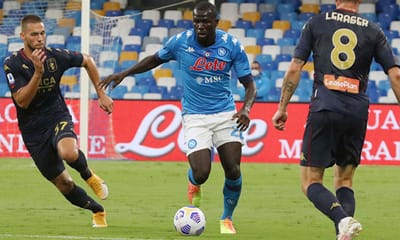 Itália: Nápoles aplica goleada das antigas, AC Milan vence sem Leão - TVI