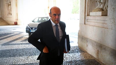 Covid-19:  “Está afastada a hipótese de um confinamento geral", garante Siza Vieira - TVI
