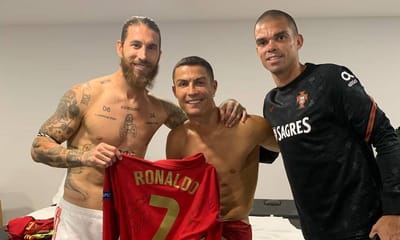 FOTO: 106 anos nesta grande imagem de Sergio Ramos, Ronaldo e Pepe - TVI