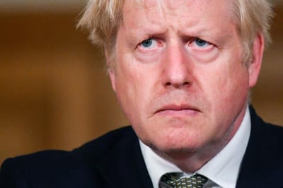 Boris Johnson acusa oposição de “oportunismo” por defender confinamento - TVI