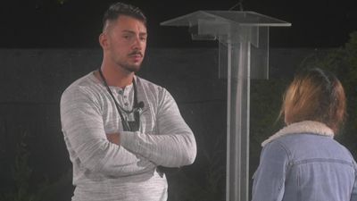 Desapontado com Jéssica Fernandes, Renato «refugia-se» em Zena - Big Brother