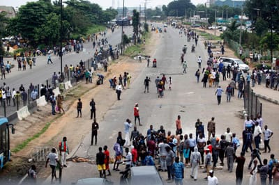 Autoridades nigerianas utilizam tiros para dispersar manifestação em Lagos - TVI