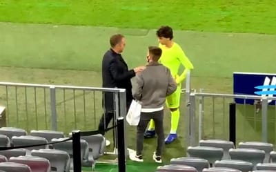 VÍDEO: João Félix e Tiago Dantas à conversa após Bayern-At. Madrid - TVI