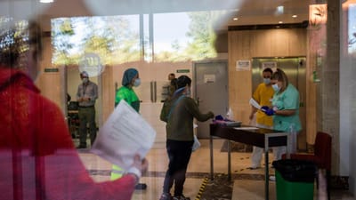Espanha reduz de dez para sete dias tempo de isolamento dos infetados com covid - TVI