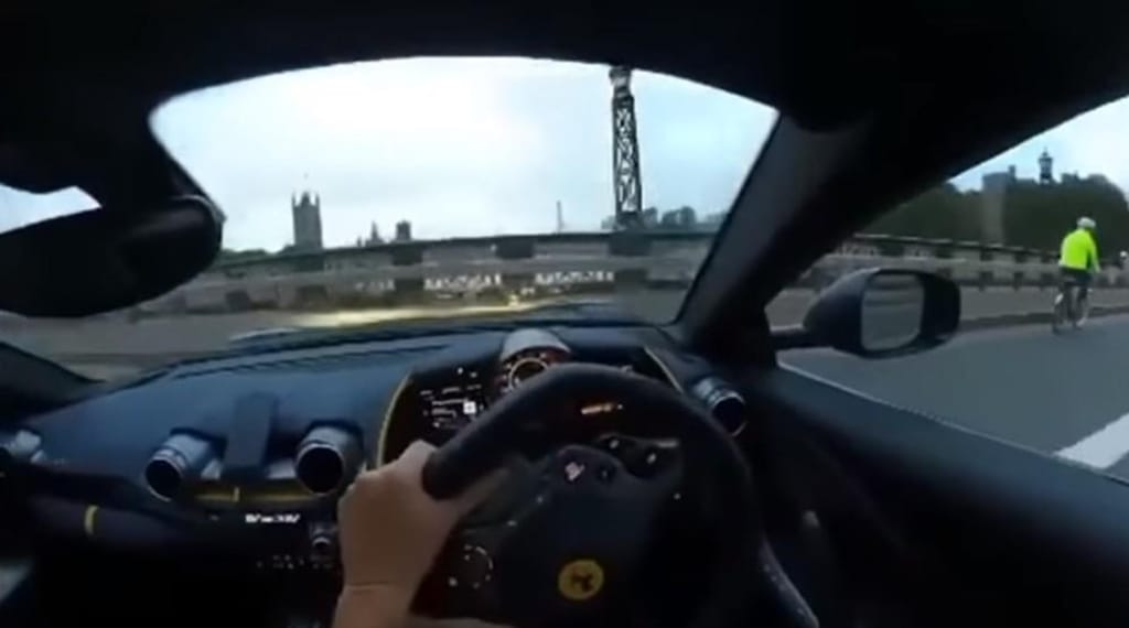 Acidente com Ferrari 812 Superfast (Reprodução Youtube)