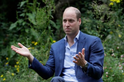 Príncipe William critica turismo espacial e apela aos "grandes cérebros" que "salvem" a Terra - TVI