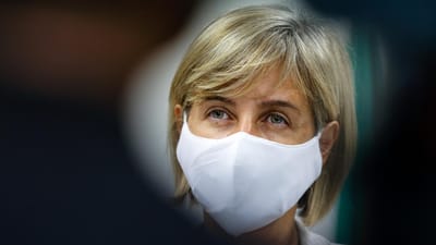 Federação dos Médicos diz que ministra omitiu dados sobre contratação no SNS - TVI