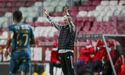 Jesus: «Benfica é favorito nas competições, pode é não ter competência» - TVI