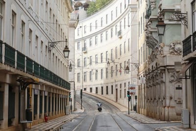 Baixa de Lisboa "será só para residentes e carros eléctricos" - TVI