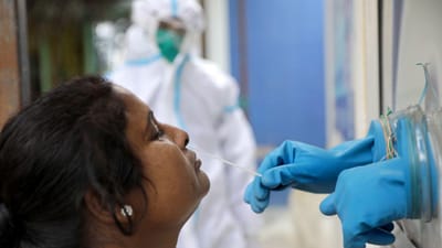 Covid-19: Índia com mais de 300 mil casos num dia. Já falta oxigénio nos hospitais - TVI