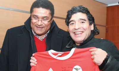 Benfica despede-se de Maradona: «Uma lenda que ficará para a eternidade» - TVI