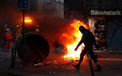 Paris a ferro e fogo durante manifestações contra violência policial - TVI