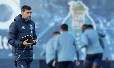 FC Porto: Sérgio Oliveira e Pepe no ginásio na véspera do Sp. Braga - TVI