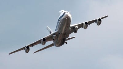 Assalto a avião ultrassecreto origina caça ao homem na Rússia - TVI