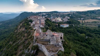 Castropignano, a última cidade italiana a vender casas a menos de um euro - TVI