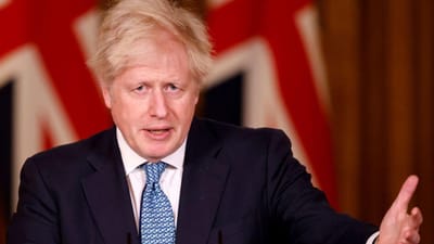 "Não há razões para pensar que esta nova estirpe é mais perigosa", afirma Boris Johnson - TVI
