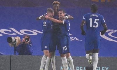 VÍDEO: Chelsea vence dérbi de Londres e iguala Tottenham - TVI