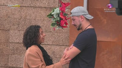 Jéssica faz declaração de amor a Renato - Big Brother