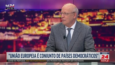 Santos Silva garante que "descarbonização da economia" é objetivo da presidência portuguesa da UE - TVI