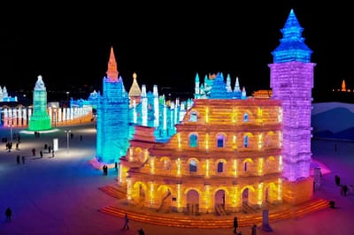 Festa, muita cor e gelo... as imagens fantásticas de um festival diferente na China - TVI