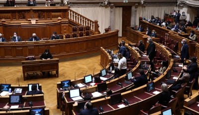 Parlamento aprova renovação do Estado de Emergência até 30 de janeiro - TVI