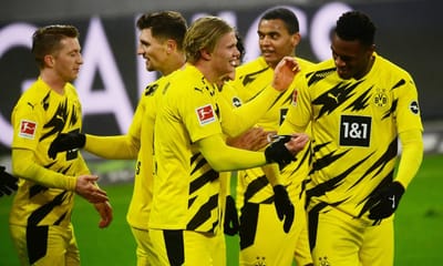VÍDEO: Dortmund vence, Haaland arrasa e segura Bayern na liderança - TVI