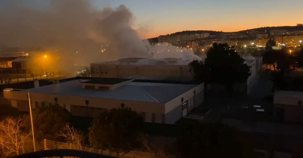 Incêndio em escola de Sintra
