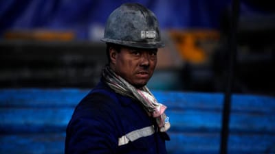 Explosão deixa 22 mineiros retidos na China - TVI