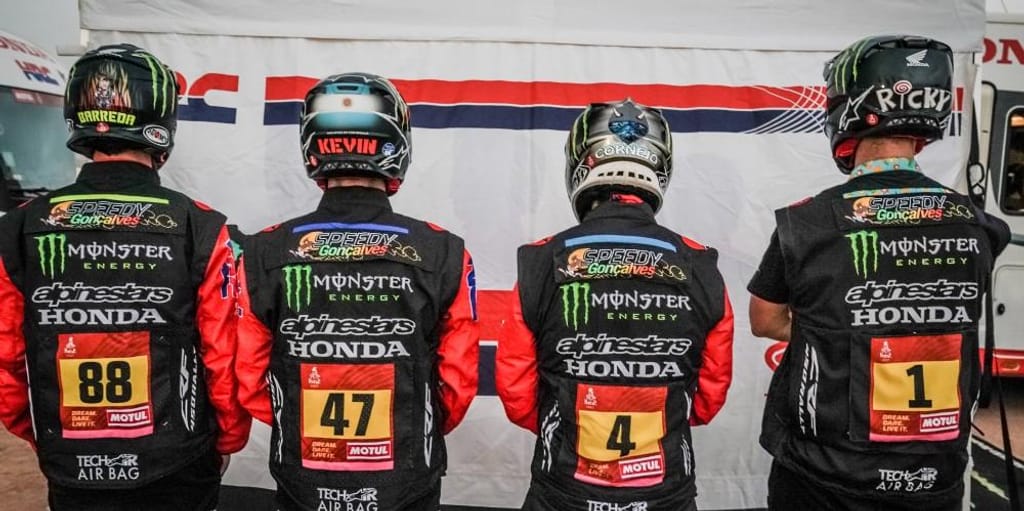 Equipa da Honda presta homenagem a Paulo Gonçalves (Lusa)