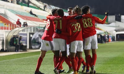 Covid-19: Benfica revela os cinco jogadores infetados - TVI