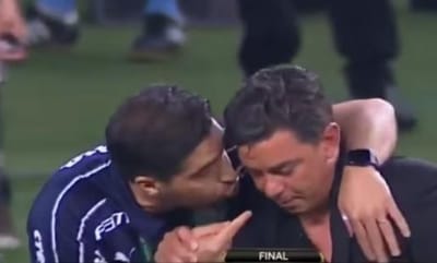 VÍDEO: o gesto incrível de Abel para com Gallardo no fim do jogo - TVI