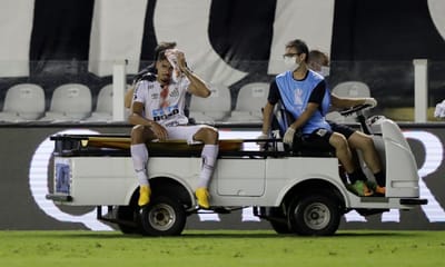 VÍDEO: Veríssimo teve de usar touca, mas vai à final da Libertadores - TVI
