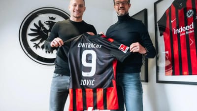 OFICIAL: Luka Jovic regressa ao Eintracht Frankfurt - TVI