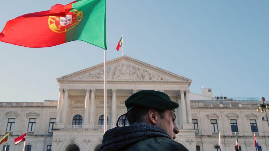 Movimento Defender Portugal em protesto, sem cumprir regras da DGS