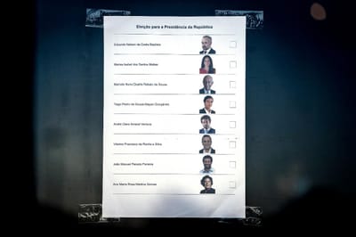 Presidenciais: votação antecipada no estrangeiro regista maior adesão de sempre - TVI