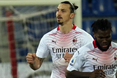 VÍDEO: Ibrahimovic regressa, bisa e Milan volta a fugir ao Inter - TVI