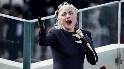 Lady Gaga revela que foi violada e sequestrada durante meses por um produtor - TVI
