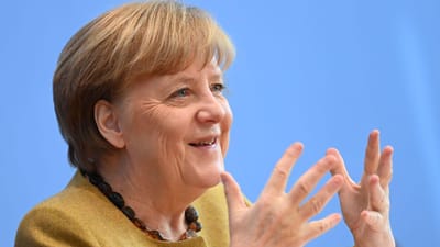 Sondagem indica que portugueses apoiariam Merkel para "presidente" da Europa - TVI