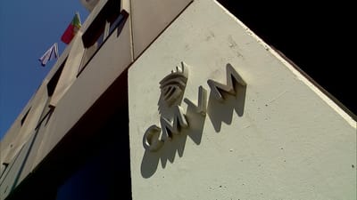 CMVM alerta que Forex Gods não tem autorização para exercer intermediação financeira - TVI