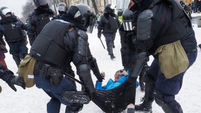 Polícia russa detém mais de quatro mil manifestantes pró-Navalny - TVI