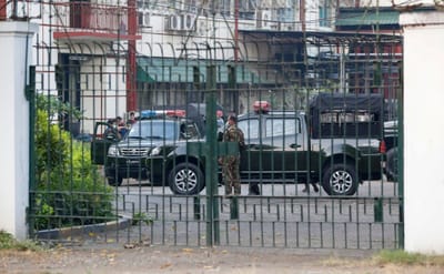 Exército de Myanmar declara estado de emergência e assume controlo do país durante um ano - TVI