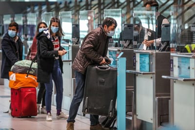 Estrangeiros impedidos de entrar em Portugal vão ter apoio jurídico nos aeroportos - TVI