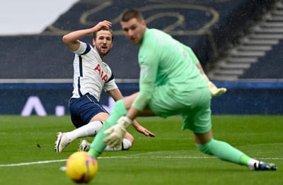 VÍDEO: com Kane é outra coisa, Tottenham de Mourinho volta às vitórias - TVI