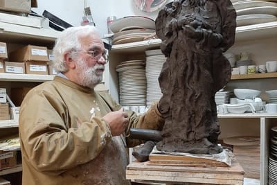 Morreu o escultor Manuel Sousa Pereira autor da "Homenagem aos Trabalhadores" - TVI