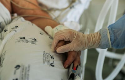 Covid-19: registadas mais 127 mortes e 2.324 novos casos de infeção em Portugal - TVI