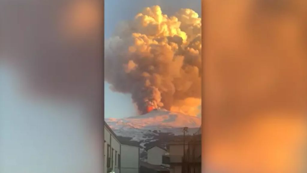 Etna entra em erupção